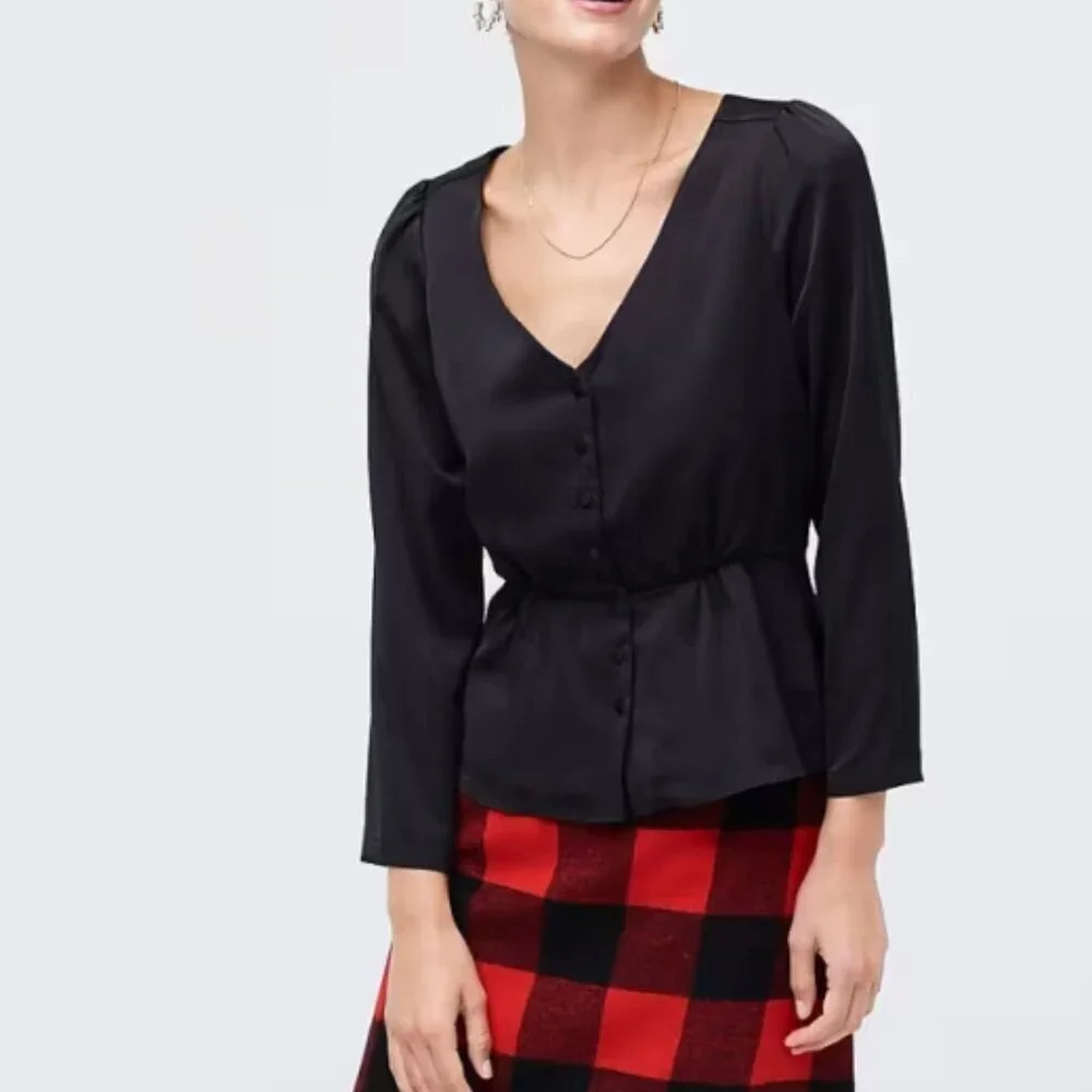 J. Crew Black Satin Back Crepe Button-Front Blouse Size 4 - 47855